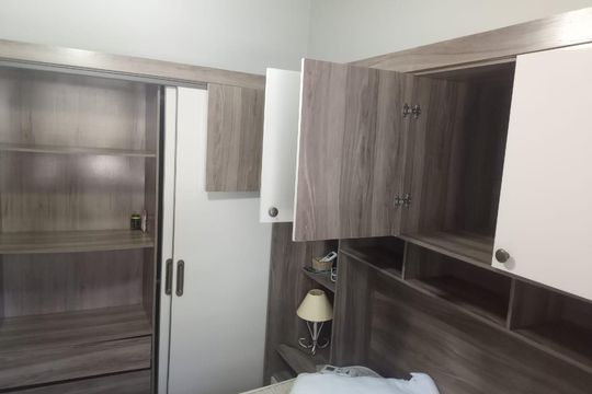 Quarto 2 de apartamento para alugar com 2 quartos, 56m² em Vila Alzira, Guarujá