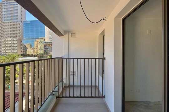 Sacada  de kitnet/studio para alugar com 1 quarto, 26m² em Itaim Bibi, São Paulo