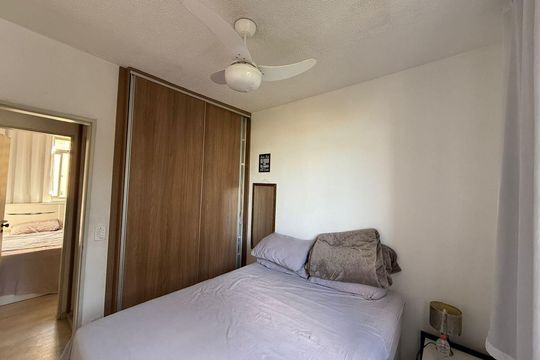 Quarto de apartamento à venda com 2 quartos, 48m² em Nova Gameleira, Belo Horizonte