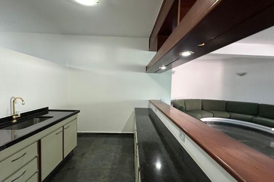 Área comum de casa de condomínio para alugar com 4 quartos, 520m² em Jardim Paulista, Barueri