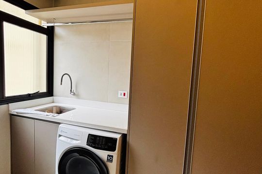 Lavanderia de apartamento para alugar com 4 quartos, 111m² em Alphaville Industrial, Barueri