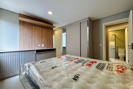 Suíte de apartamento para alugar com 4 quartos, 111m² em Alphaville Industrial, Barueri