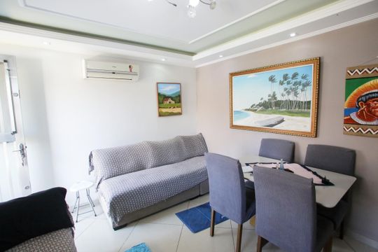 Sala de casa para alugar com 2 quartos, 80m² em Taquara, Rio de Janeiro
