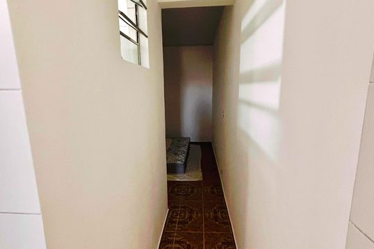 Corredor de casa para alugar com 1 quarto, 20m² em Novo Osasco, Osasco