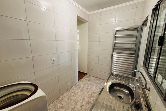 Cozinha de casa para alugar com 1 quarto, 20m² em Novo Osasco, Osasco