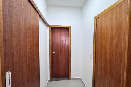 Corredor de casa de condomínio para alugar com 3 quartos, 227m² em Vargem Pequena, Rio de Janeiro