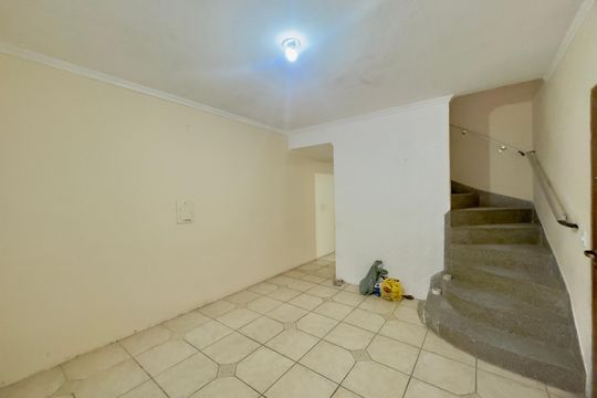 Sala de casa à venda com 2 quartos, 145m² em Vila Augusta, Guarulhos