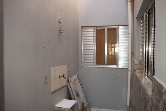 Casa para alugar com 2 quartos, 200m² em Jardim Guairaca, São Paulo