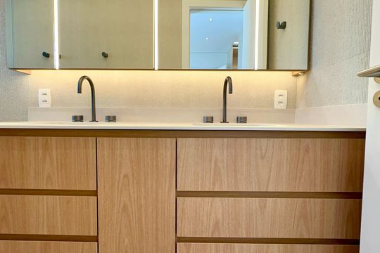 Banheiro da Suíte 3 de apartamento para alugar com 4 quartos, 163m² em Pinheiros, São Paulo