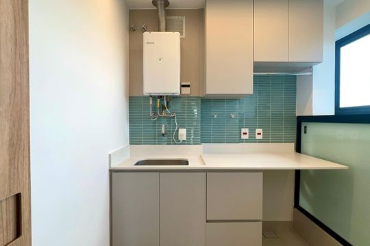 Área de Serviço de apartamento para alugar com 4 quartos, 163m² em Pinheiros, São Paulo