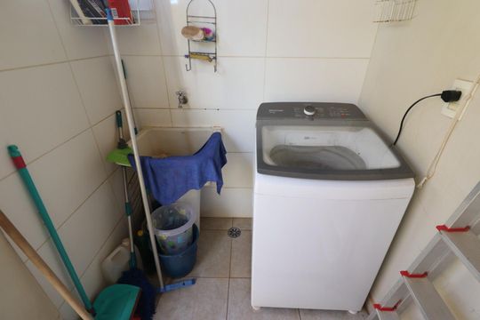 Área de Serviço de casa de condomínio para alugar com 3 quartos, 170m² em Recreio das Acacias, Ribeirão Preto
