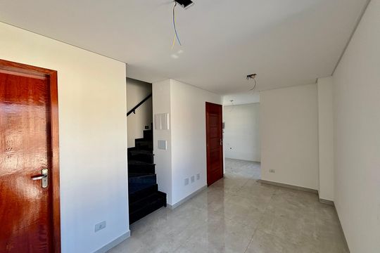 Casa à venda com 2 quartos, 85m² em Vila Ré, São Paulo
