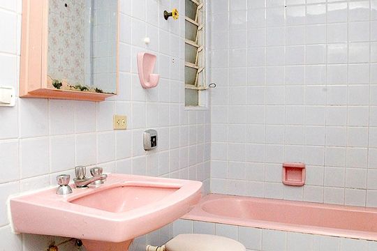 Banheiro 1 de apartamento para alugar com 2 quartos, 80m² em Centro Histórico, Porto Alegre