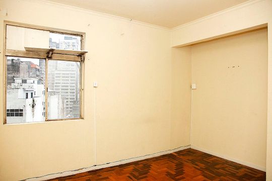 Quarto 1 de apartamento para alugar com 2 quartos, 80m² em Centro Histórico, Porto Alegre