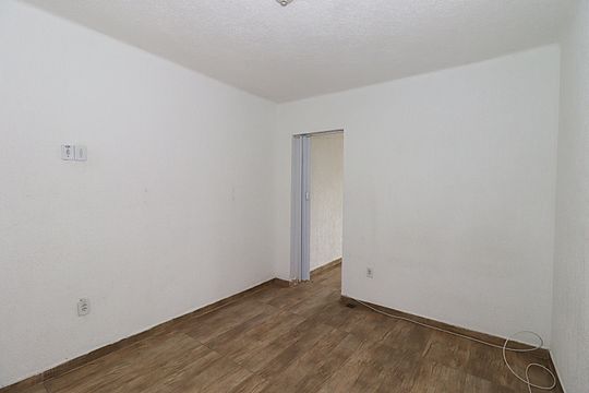 Apartamento à venda com 2 quartos, 44m² em São Geraldo, Porto Alegre