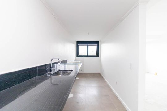 Cozinha de apartamento à venda com 3 quartos, 116m² em Nonoai, Porto Alegre