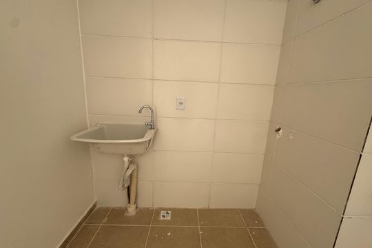 Área de Serviço de apartamento para alugar com 2 quartos, 40m² em Jardim Boa Vista (zona Oeste), Osasco