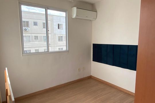 Quarto de apartamento para alugar com 2 quartos, 44m² em São José, Canoas