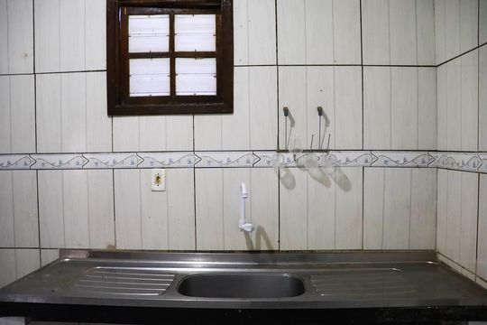 Cozinha de casa para alugar com 2 quartos, 425m² em Extensão do Bosque, Rio das Ostras