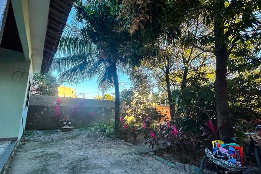 Quintal da frente de casa para alugar com 2 quartos, 425m² em Extensão do Bosque, Rio das Ostras