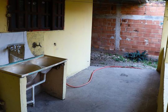 Área de serviço de casa para alugar com 2 quartos, 425m² em Extensão do Bosque, Rio das Ostras