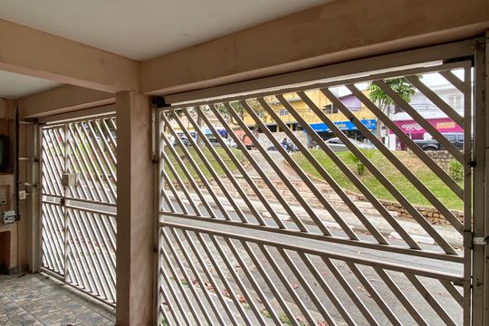 Garagem de casa para alugar com 3 quartos, 180m² em Jardim D’abril, Osasco