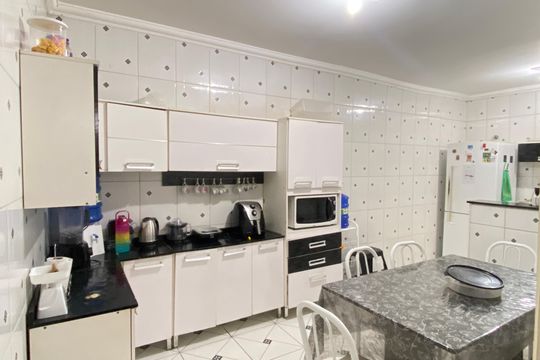 Cozinha de casa para alugar com 3 quartos, 180m² em Jardim D’abril, Osasco