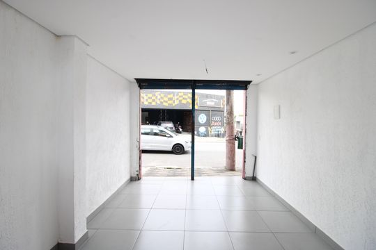 Garagem de casa para alugar com 3 quartos, 130m² em Vila Curuçá Velha, São Paulo