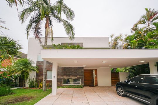 Área Externa de casa de condomínio à venda com 5 quartos, 616m² em Alphaville, Santana de Parnaíba