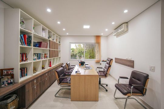 Quarto de casa de condomínio à venda com 5 quartos, 616m² em Alphaville, Santana de Parnaíba