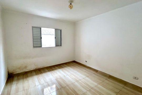 Quarto suíte 2 de casa para alugar com 2 quartos, 125m² em Jardim do Papai, Guarulhos