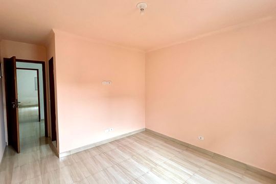 Quarto suíte 1 de casa para alugar com 2 quartos, 125m² em Jardim do Papai, Guarulhos