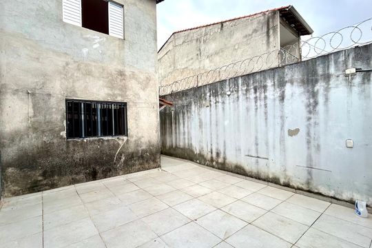 Garagem de casa para alugar com 2 quartos, 125m² em Jardim do Papai, Guarulhos