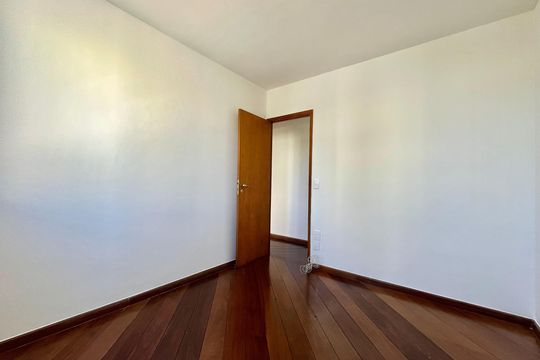 Quarto 2 de apartamento para alugar com 2 quartos, 60m² em Parque Jabaquara, São Paulo