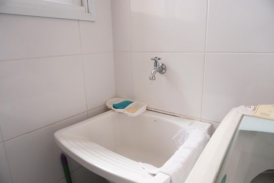 Área serviço de apartamento para alugar com 3 quartos, 82m² em Centro, São Carlos