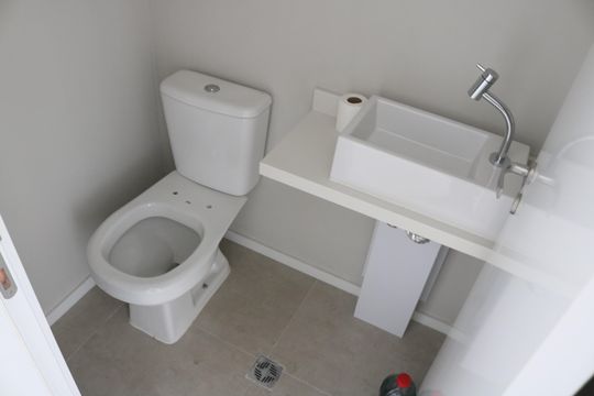 Lavabo de apartamento à venda com 3 quartos, 127m² em Vila Anastácio, São Paulo