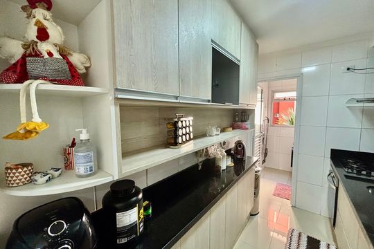 Cozinha de apartamento à venda com 3 quartos, 65m² em Vila Araguaia, São Paulo