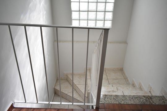 Escada de casa à venda com 3 quartos, 240m² em Vila Mariana, São Paulo
