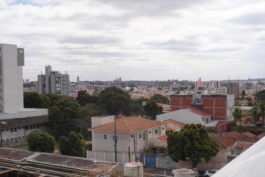 Sala - Vista sacada de apartamento para alugar com 1 quarto, 58m² em Centro, São Carlos