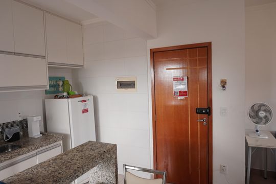 Cozinha de apartamento para alugar com 1 quarto, 58m² em Centro, São Carlos