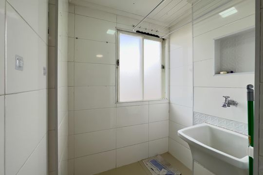 Cozinha e área de serviço de apartamento à venda com 1 quarto, 38m² em Ipiranga, São Paulo
