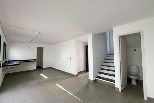 Sala de casa de condomínio à venda com 3 quartos, 168m² em Chácara Primavera, Campinas