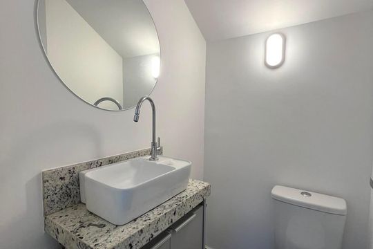 Lavabo de casa de condomínio para alugar com 3 quartos, 168m² em Chácara Primavera, Campinas