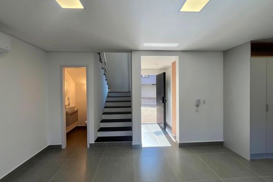 Sala de casa de condomínio para alugar com 3 quartos, 168m² em Chácara Primavera, Campinas