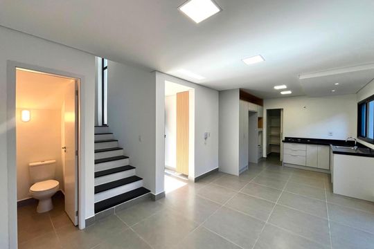 Sala de casa de condomínio para alugar com 3 quartos, 168m² em Chácara Primavera, Campinas