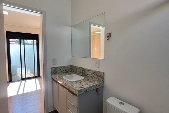 Banheiro da Suíte 3 de casa de condomínio à venda com 3 quartos, 168m² em Chácara Primavera, Campinas