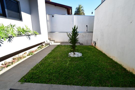 Jardim de casa à venda com 4 quartos, 300m² em Parque Alto Taquaral, Campinas