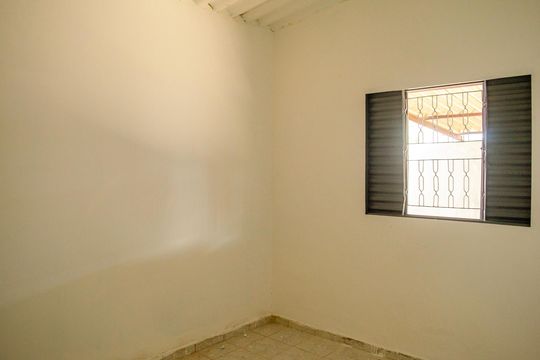Quarto 1 de casa para alugar com 3 quartos, 66m² em Jardim Olimpico, Goiânia