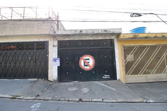Fachada de casa à venda com 3 quartos, 260m² em Cidade Líder, São Paulo