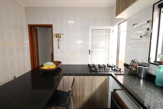 Cozinha de casa à venda com 3 quartos, 260m² em Cidade Líder, São Paulo